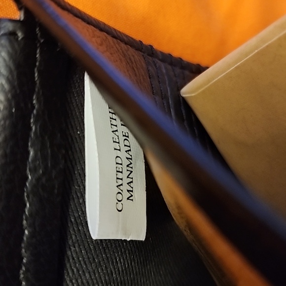 NWT/B Mens Levi's Mens Wallet. - Picture 8 of 14